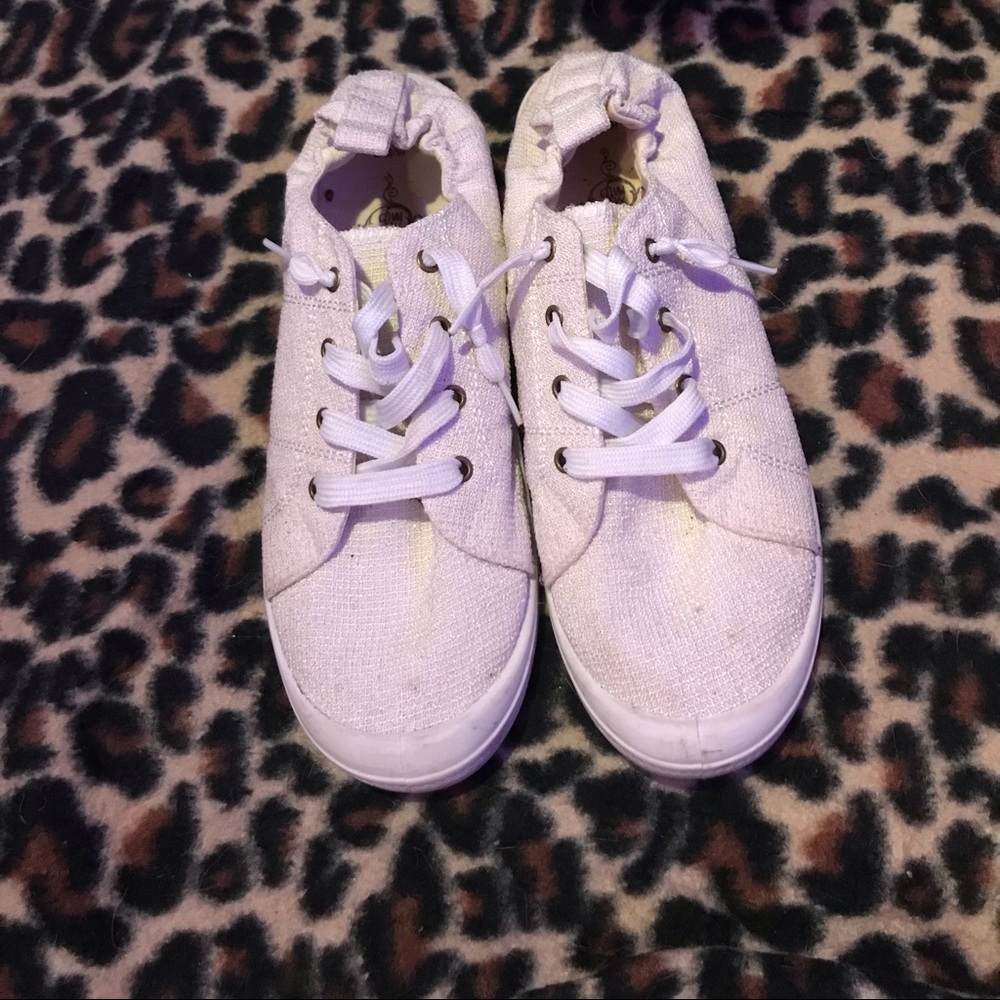 gently used shoes, still in great condotion